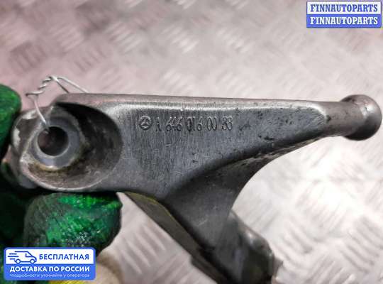 Кронштейн прочее на Mercedes-Benz C (W203)