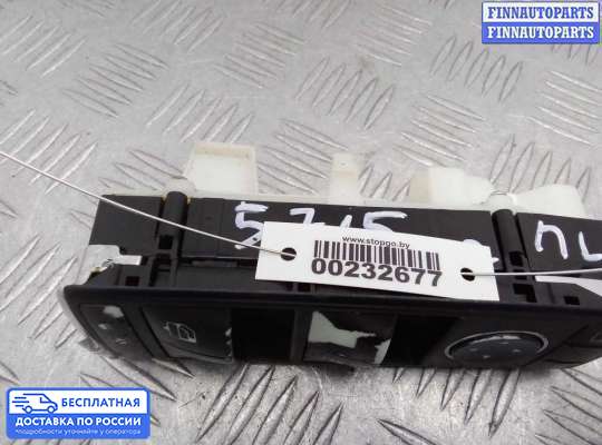 Блок управления стеклоподъёмниками на Mercedes-Benz E (W212)