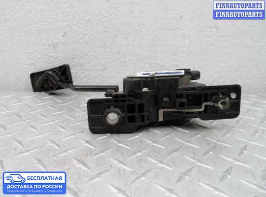 Педальный узел (педаль) на Mitsubishi L200 (KA, KB)