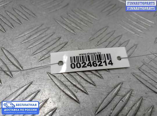 Петля крышки багажника на Volkswagen Touareg I (7L)