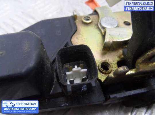 Замок боковой двери на Chrysler 300C I (LX)