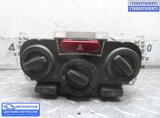Блок управления печкой на Subaru Forester III (SH)