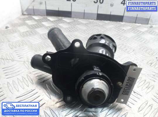 Корпус термостата на Mercedes-Benz C (W204)