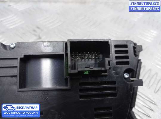 Блок управления печкой на Audi A6 (C7)