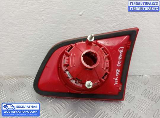 Фонарь крышки багажника на Volkswagen Passat B6 (3C)