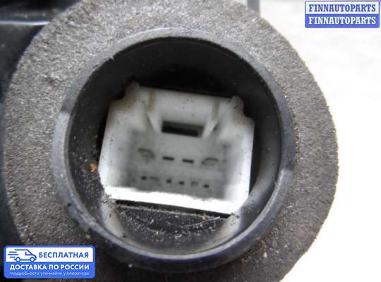 Замок боковой двери на Toyota Camry XV40