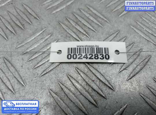 Амортизатор капота на Subaru Tribeca