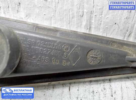 Поворотник передний на Renault Scenic II