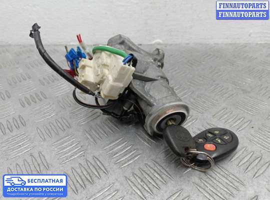 Замок зажигания с ключом на Toyota Sienna II