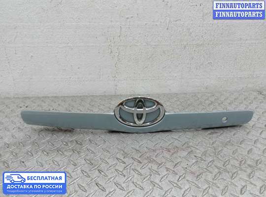 Планка подсветки номера на Toyota Camry XV40