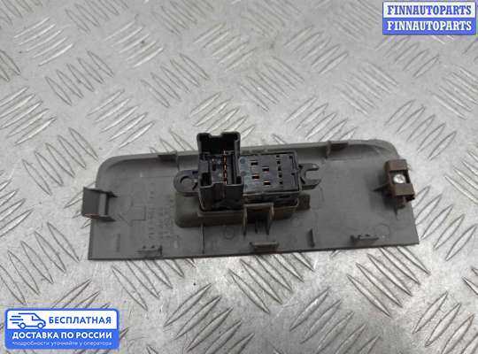Блок управления стеклоподъёмниками на Nissan Navara / PickUp (D40)