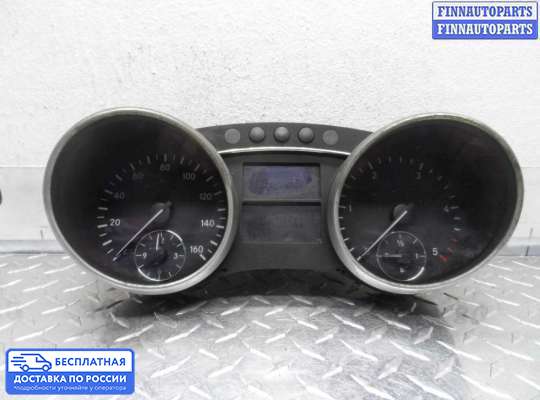 Щиток приборов на Mercedes-Benz ML (W164)