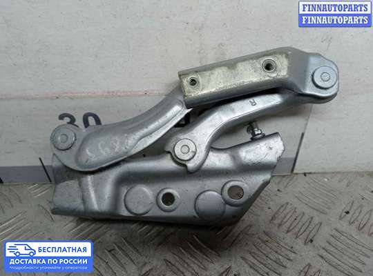 Петля капота на Mercedes-Benz B (W245)