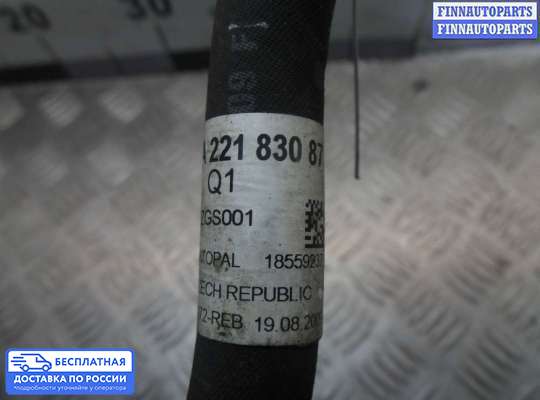 Патрубок (трубка, шланг) на Mercedes-Benz S (W221)