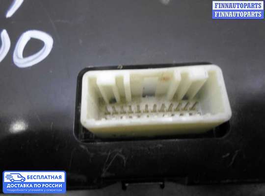 Дисплей бортового компьютера на Nissan Murano I (Z50)