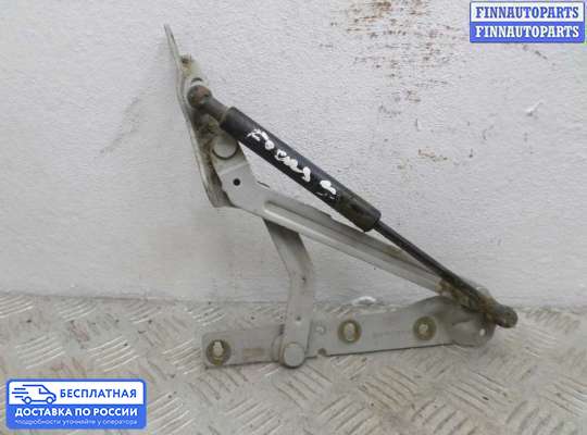 Петля крышки багажника на Ford Focus I