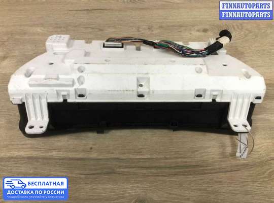 Щиток приборов на Toyota Camry XV40