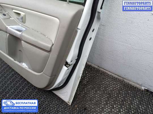 Петля двери на Volvo XC90