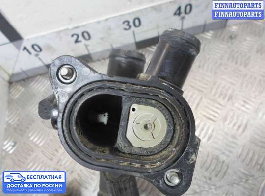 Корпус термостата на Opel Insignia