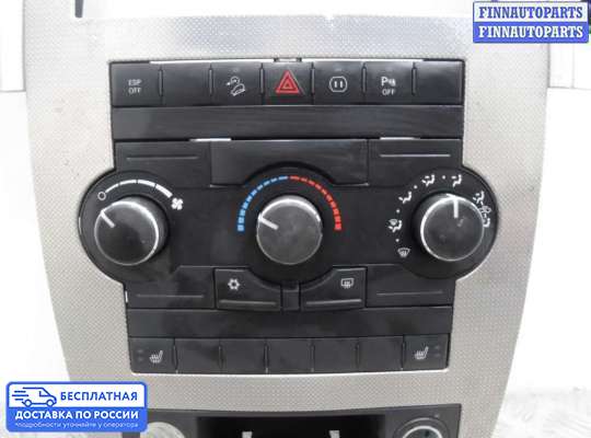 Блок управления печкой на Jeep Grand Cherokee III (WK, WH)