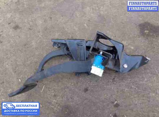 Педальный узел (педаль) на Volvo S80 II  / V70 III (AS, BW)