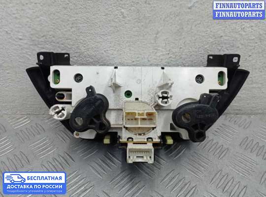 Блок управления печкой на Toyota RAV4 II (XA20)