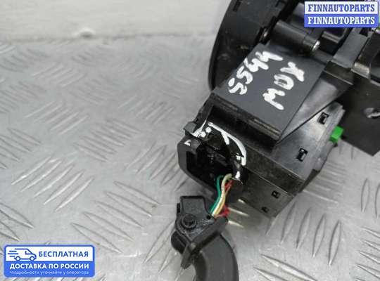 Подрулевой переключатель на Acura MDX (YD2)