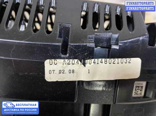 Щиток приборов на Mercedes-Benz C (W204)