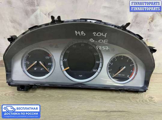 Щиток приборов на Mercedes-Benz C (W204)