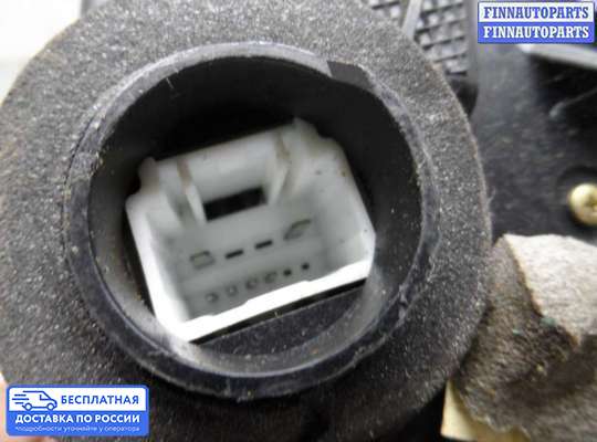 Замок боковой двери на Toyota Camry XV40