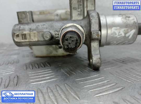 Главный тормозной цилиндр (ГТЦ) на Chrysler 300C I (LX)