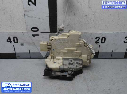 Замок боковой двери на Audi Q7 (4L)