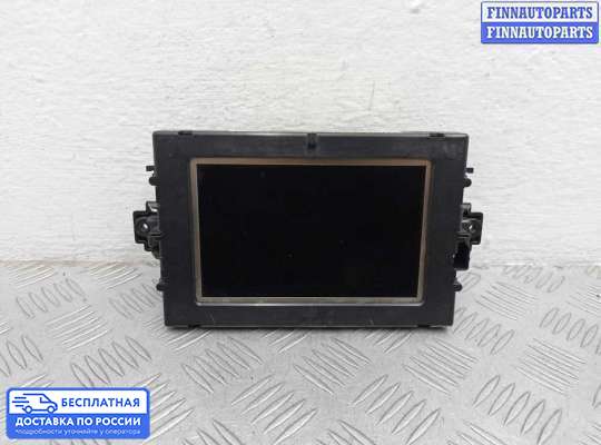 Дисплей бортового компьютера на Mercedes-Benz C (W204)