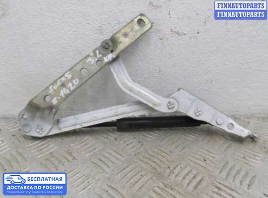 Петля крышки багажника на Ford Focus I