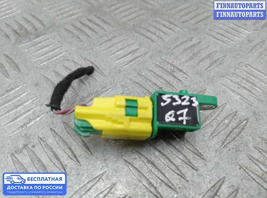 Датчик удара (Airbag) на Audi Q7 (4L)