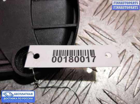 Кожух (крышка) ремня ГРМ на Volkswagen Passat B6 (3C)