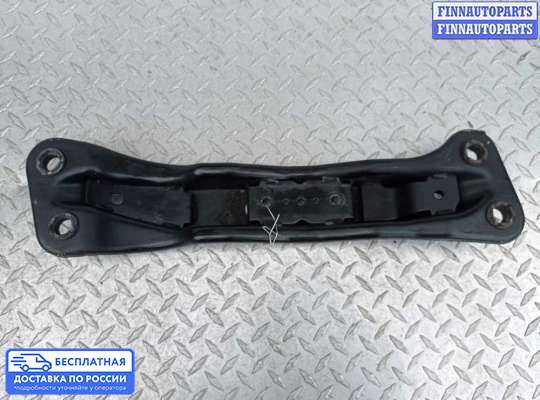 Кронштейн КПП на Infiniti Q50 (V37)