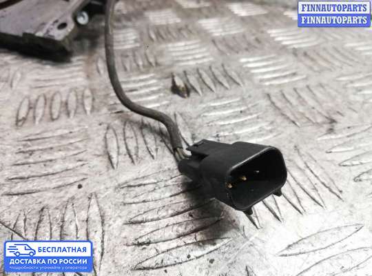 Крышка двигателя боковая на Range Rover Sport I (L320)