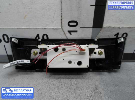 Часы на Infiniti FX I (S50)