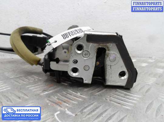 Замок боковой двери на Toyota Camry XV50