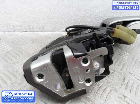 Замок боковой двери на Toyota Camry XV50