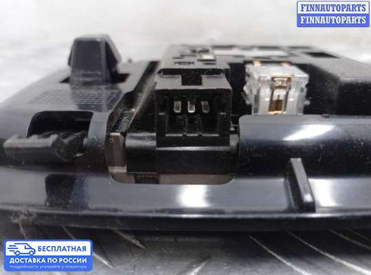 Фонарь салона (плафон) на Hyundai ix35 I / Tucson II (LM)