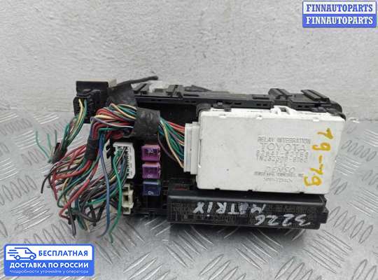 Блок предохранителей на Toyota Matrix I (E13)