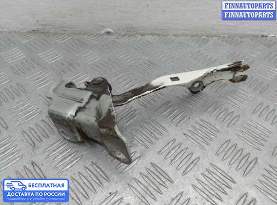 Петля капота на Mazda CX-7