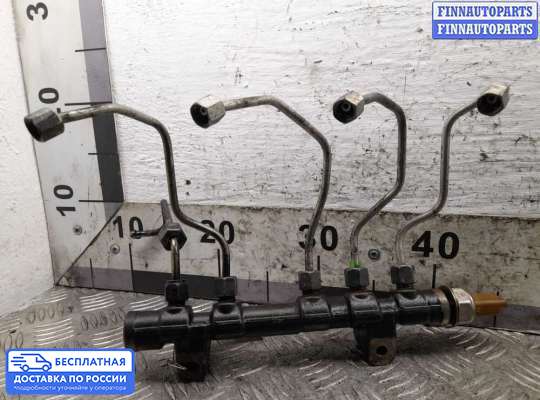 Рампа (рейка) топливная на Peugeot 308 I (T7)