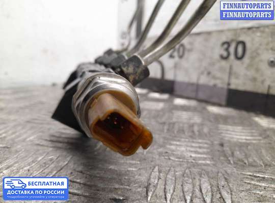 Рампа (рейка) топливная на Peugeot 308 I (T7)