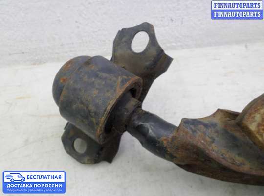 Рычаг подвески на Nissan Primera (P12)