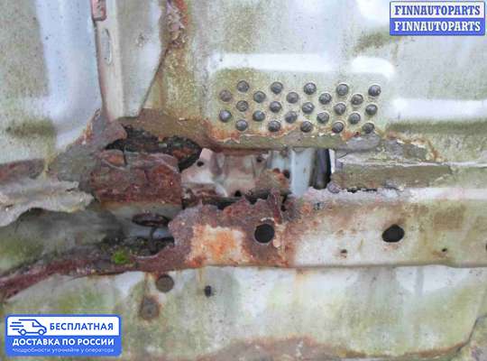 Петля двери на Ford Expedition I (U173)