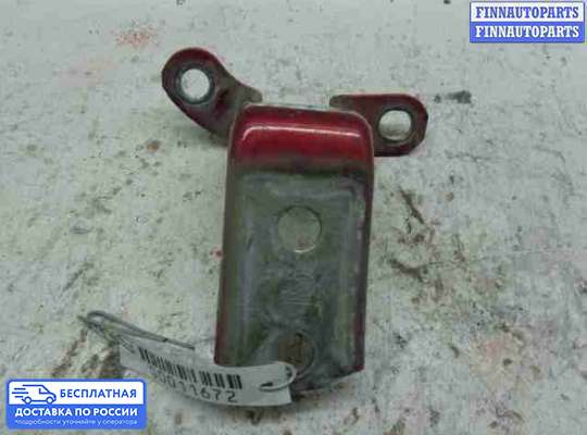 Петля двери на Pontiac Vibe