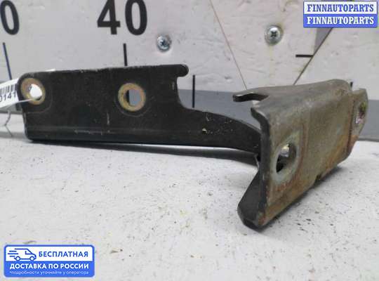 Петля капота на Mitsubishi Pajero III